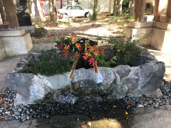 滋賀県護国神社の手水舎