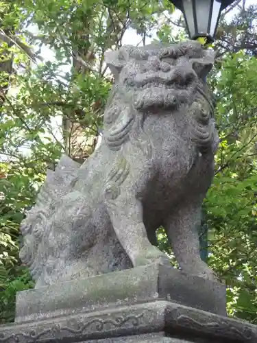 岡崎神社の狛犬