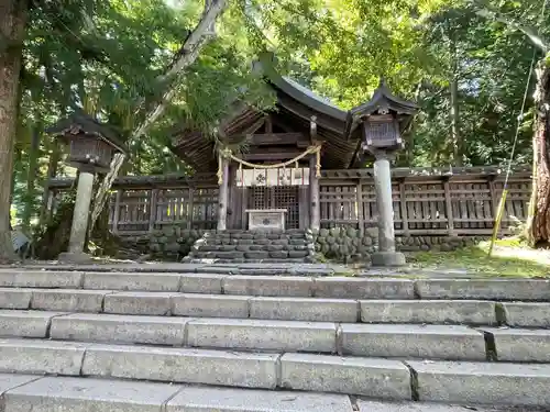 諏訪大社上社前宮(長野県)