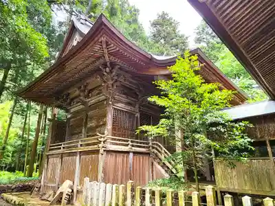 佐地神社の本殿・本堂