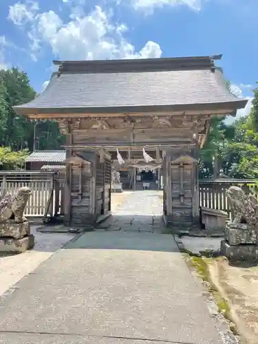 大神山神社本宮の山門・神門