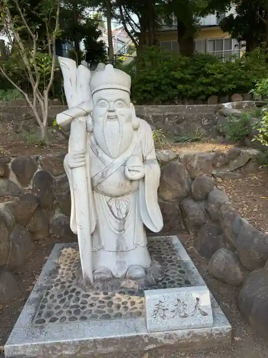 五所神社の{uncategorized: "未分類", other: "その他", undefined: "問題あり", building: "その他建物", grave: "お墓", sacred_gate: "鳥居", guardian: "狛犬", statue: "像", buddha: "仏像", history: "歴史", nature: "自然", garden: "庭園", animal: "動物", pagoda: "塔", temizu: "手水舎", mountain_gate: "山門・神門", sanctuary: "本殿・本堂", subordinate: "末社・摂社", art: "芸術", scenery: "景色", jizo: "地蔵", ema: "絵馬", goshuin: "御朱印", omikuji: "おみくじ", items: "授与品その他", amulet: "お守り", goshuincho: "御朱印帳", eats: "食事", festival: "お祭り", votive_dance: "神楽", shichigosan: "七五三参", wedding: "結婚式", experience: "体験その他", initially: "初詣", around: "周辺", anti_infection: "感染症対策"}