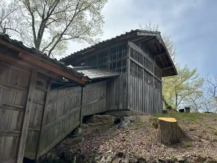 有明樹玉神社の{uncategorized: "未分類", other: "その他", undefined: "問題あり", building: "その他建物", grave: "お墓", sacred_gate: "鳥居", guardian: "狛犬", statue: "像", buddha: "仏像", history: "歴史", nature: "自然", garden: "庭園", animal: "動物", pagoda: "塔", temizu: "手水舎", mountain_gate: "山門・神門", sanctuary: "本殿・本堂", subordinate: "末社・摂社", art: "芸術", scenery: "景色", jizo: "地蔵", ema: "絵馬", goshuin: "御朱印", omikuji: "おみくじ", items: "授与品その他", amulet: "お守り", goshuincho: "御朱印帳", eats: "食事", festival: "お祭り", votive_dance: "神楽", shichigosan: "七五三参", wedding: "結婚式", experience: "体験その他", initially: "初詣", around: "周辺", anti_infection: "感染症対策"}