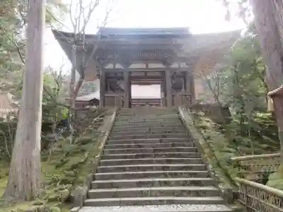 西明寺の山門・神門