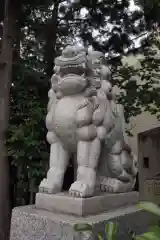 鎮守氷川神社の狛犬