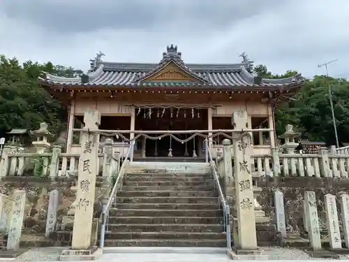神吉八幡神社の本殿・本堂