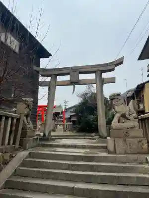 小烏神社の{uncategorized: "未分類", other: "その他", undefined: "問題あり", building: "その他建物", grave: "お墓", sacred_gate: "鳥居", guardian: "狛犬", statue: "像", buddha: "仏像", history: "歴史", nature: "自然", garden: "庭園", animal: "動物", pagoda: "塔", temizu: "手水舎", mountain_gate: "山門・神門", sanctuary: "本殿・本堂", subordinate: "末社・摂社", art: "芸術", scenery: "景色", jizo: "地蔵", ema: "絵馬", goshuin: "御朱印", omikuji: "おみくじ", items: "授与品その他", amulet: "お守り", goshuincho: "御朱印帳", eats: "食事", festival: "お祭り", votive_dance: "神楽", shichigosan: "七五三参", wedding: "結婚式", experience: "体験その他", initially: "初詣", around: "周辺", anti_infection: "感染症対策"}