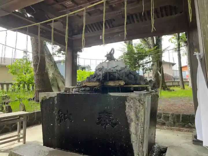 小室浅間神社の手水舎