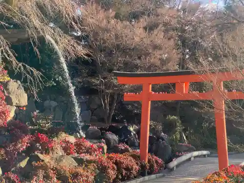 勝尾寺の{uncategorized: "未分類", other: "その他", undefined: "問題あり", building: "その他建物", grave: "お墓", sacred_gate: "鳥居", guardian: "狛犬", statue: "像", buddha: "仏像", history: "歴史", nature: "自然", garden: "庭園", animal: "動物", pagoda: "塔", temizu: "手水舎", mountain_gate: "山門・神門", sanctuary: "本殿・本堂", subordinate: "末社・摂社", art: "芸術", scenery: "景色", jizo: "地蔵", ema: "絵馬", goshuin: "御朱印", omikuji: "おみくじ", items: "授与品その他", amulet: "お守り", goshuincho: "御朱印帳", eats: "食事", festival: "お祭り", votive_dance: "神楽", shichigosan: "七五三参", wedding: "結婚式", experience: "体験その他", initially: "初詣", around: "周辺", anti_infection: "感染症対策"}