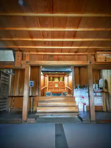 八幡神社の本殿・本堂