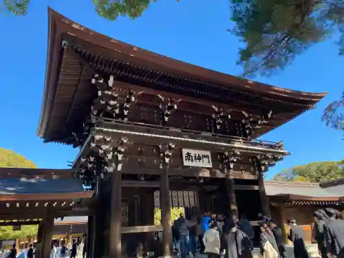 明治神宮の{uncategorized: "未分類", other: "その他", undefined: "問題あり", building: "その他建物", grave: "お墓", sacred_gate: "鳥居", guardian: "狛犬", statue: "像", buddha: "仏像", history: "歴史", nature: "自然", garden: "庭園", animal: "動物", pagoda: "塔", temizu: "手水舎", mountain_gate: "山門・神門", sanctuary: "本殿・本堂", subordinate: "末社・摂社", art: "芸術", scenery: "景色", jizo: "地蔵", ema: "絵馬", goshuin: "御朱印", omikuji: "おみくじ", items: "授与品その他", amulet: "お守り", goshuincho: "御朱印帳", eats: "食事", festival: "お祭り", votive_dance: "神楽", shichigosan: "七五三参", wedding: "結婚式", experience: "体験その他", initially: "初詣", around: "周辺", anti_infection: "感染症対策"}