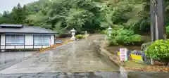 霊山神社の周辺