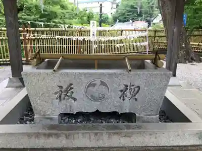 師岡熊野神社の手水舎