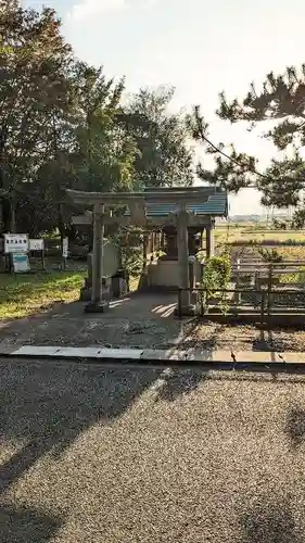 乳清水神社の鳥居