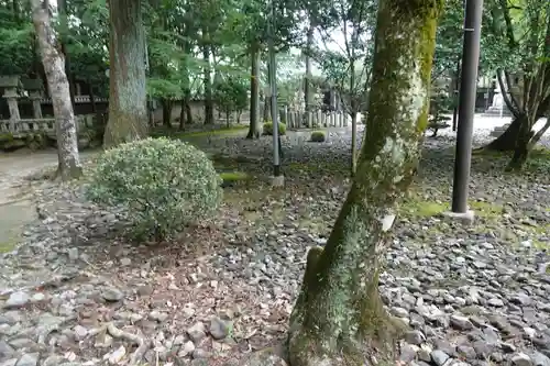 多田神社の庭園