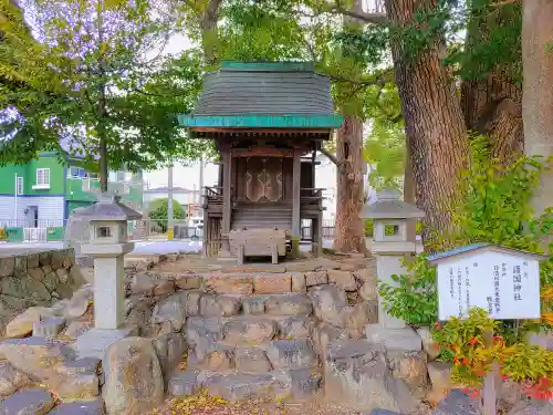 綿積神社の末社