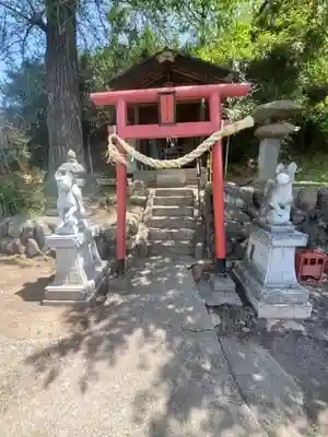 中島稲荷神社の鳥居