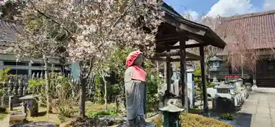 龍宝寺の地蔵