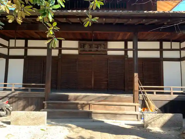 城安寺の本殿・本堂