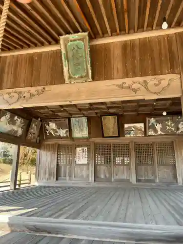 大森八幡神社の{uncategorized: "未分類", other: "その他", undefined: "問題あり", building: "その他建物", grave: "お墓", sacred_gate: "鳥居", guardian: "狛犬", statue: "像", buddha: "仏像", history: "歴史", nature: "自然", garden: "庭園", animal: "動物", pagoda: "塔", temizu: "手水舎", mountain_gate: "山門・神門", sanctuary: "本殿・本堂", subordinate: "末社・摂社", art: "芸術", scenery: "景色", jizo: "地蔵", ema: "絵馬", goshuin: "御朱印", omikuji: "おみくじ", items: "授与品その他", amulet: "お守り", goshuincho: "御朱印帳", eats: "食事", festival: "お祭り", votive_dance: "神楽", shichigosan: "七五三参", wedding: "結婚式", experience: "体験その他", initially: "初詣", around: "周辺", anti_infection: "感染症対策"}