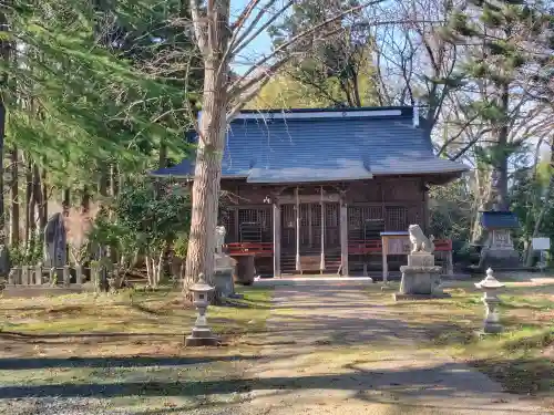 金ケ崎神社の{uncategorized: "未分類", other: "その他", undefined: "問題あり", building: "その他建物", grave: "お墓", sacred_gate: "鳥居", guardian: "狛犬", statue: "像", buddha: "仏像", history: "歴史", nature: "自然", garden: "庭園", animal: "動物", pagoda: "塔", temizu: "手水舎", mountain_gate: "山門・神門", sanctuary: "本殿・本堂", subordinate: "末社・摂社", art: "芸術", scenery: "景色", jizo: "地蔵", ema: "絵馬", goshuin: "御朱印", omikuji: "おみくじ", items: "授与品その他", amulet: "お守り", goshuincho: "御朱印帳", eats: "食事", festival: "お祭り", votive_dance: "神楽", shichigosan: "七五三参", wedding: "結婚式", experience: "体験その他", initially: "初詣", around: "周辺", anti_infection: "感染症対策"}