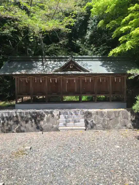 礒宮八幡神社の{uncategorized: "未分類", other: "その他", undefined: "問題あり", building: "その他建物", grave: "お墓", sacred_gate: "鳥居", guardian: "狛犬", statue: "像", buddha: "仏像", history: "歴史", nature: "自然", garden: "庭園", animal: "動物", pagoda: "塔", temizu: "手水舎", mountain_gate: "山門・神門", sanctuary: "本殿・本堂", subordinate: "末社・摂社", art: "芸術", scenery: "景色", jizo: "地蔵", ema: "絵馬", goshuin: "御朱印", omikuji: "おみくじ", items: "授与品その他", amulet: "お守り", goshuincho: "御朱印帳", eats: "食事", festival: "お祭り", votive_dance: "神楽", shichigosan: "七五三参", wedding: "結婚式", experience: "体験その他", initially: "初詣", around: "周辺", anti_infection: "感染症対策"}