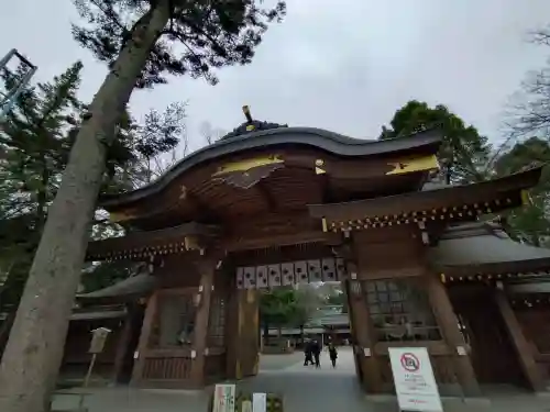 大國魂神社の{uncategorized: "未分類", other: "その他", undefined: "問題あり", building: "その他建物", grave: "お墓", sacred_gate: "鳥居", guardian: "狛犬", statue: "像", buddha: "仏像", history: "歴史", nature: "自然", garden: "庭園", animal: "動物", pagoda: "塔", temizu: "手水舎", mountain_gate: "山門・神門", sanctuary: "本殿・本堂", subordinate: "末社・摂社", art: "芸術", scenery: "景色", jizo: "地蔵", ema: "絵馬", goshuin: "御朱印", omikuji: "おみくじ", items: "授与品その他", amulet: "お守り", goshuincho: "御朱印帳", eats: "食事", festival: "お祭り", votive_dance: "神楽", shichigosan: "七五三参", wedding: "結婚式", experience: "体験その他", initially: "初詣", around: "周辺", anti_infection: "感染症対策"}