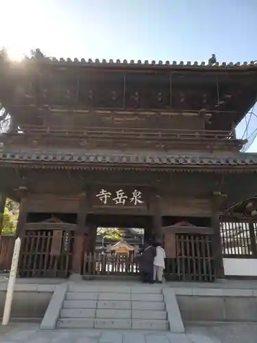 泉岳寺の山門・神門