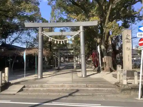 六所社（下飯田）の鳥居