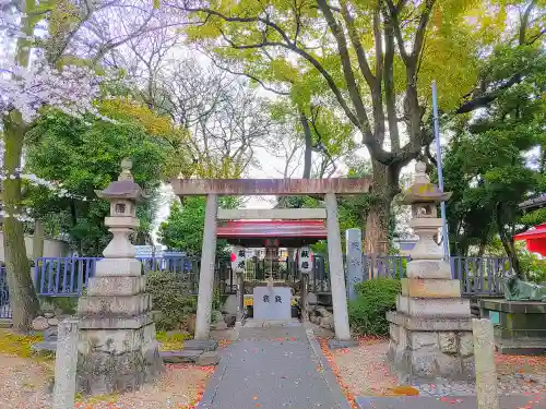 六所宮の鳥居