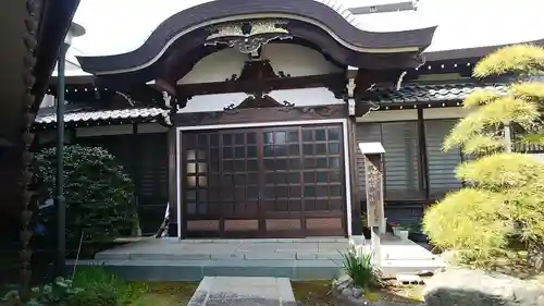 長福寺の本殿・本堂