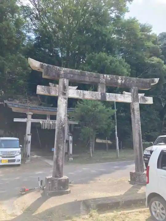 鵜羽神社の鳥居