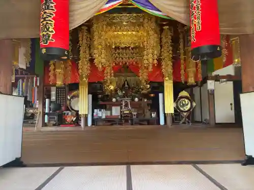 舘山寺の{uncategorized: "未分類", other: "その他", undefined: "問題あり", building: "その他建物", grave: "お墓", sacred_gate: "鳥居", guardian: "狛犬", statue: "像", buddha: "仏像", history: "歴史", nature: "自然", garden: "庭園", animal: "動物", pagoda: "塔", temizu: "手水舎", mountain_gate: "山門・神門", sanctuary: "本殿・本堂", subordinate: "末社・摂社", art: "芸術", scenery: "景色", jizo: "地蔵", ema: "絵馬", goshuin: "御朱印", omikuji: "おみくじ", items: "授与品その他", amulet: "お守り", goshuincho: "御朱印帳", eats: "食事", festival: "お祭り", votive_dance: "神楽", shichigosan: "七五三参", wedding: "結婚式", experience: "体験その他", initially: "初詣", around: "周辺", anti_infection: "感染症対策"}