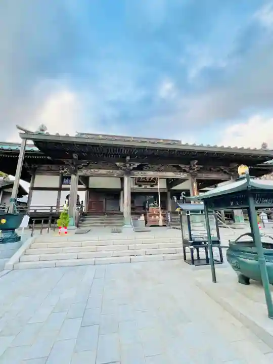 大聖寺(土浦大師不動尊)の{uncategorized: "未分類", other: "その他", undefined: "問題あり", building: "その他建物", grave: "お墓", sacred_gate: "鳥居", guardian: "狛犬", statue: "像", buddha: "仏像", history: "歴史", nature: "自然", garden: "庭園", animal: "動物", pagoda: "塔", temizu: "手水舎", mountain_gate: "山門・神門", sanctuary: "本殿・本堂", subordinate: "末社・摂社", art: "芸術", scenery: "景色", jizo: "地蔵", ema: "絵馬", goshuin: "御朱印", omikuji: "おみくじ", items: "授与品その他", amulet: "お守り", goshuincho: "御朱印帳", eats: "食事", festival: "お祭り", votive_dance: "神楽", shichigosan: "七五三参", wedding: "結婚式", experience: "体験その他", initially: "初詣", around: "周辺", anti_infection: "感染症対策"}