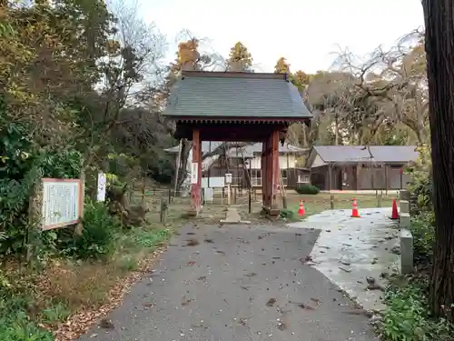 福星寺の山門