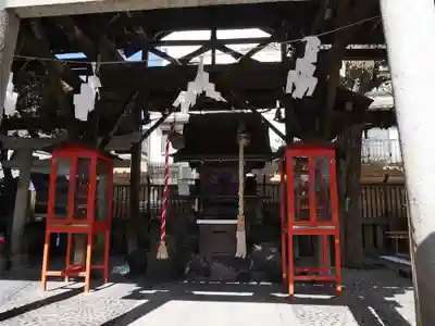 被官稲荷神社の本殿・本堂