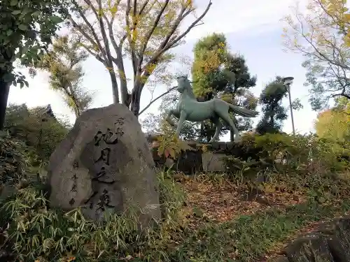 千束八幡神社の狛犬