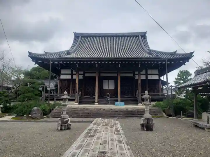 弘誓寺の本殿・本堂