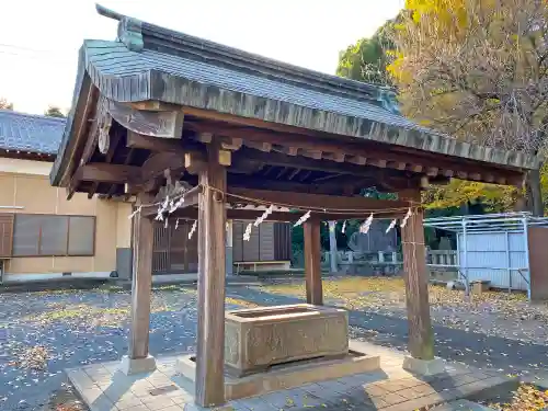 楡山神社の手水