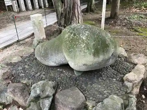 田縣神社の狛犬