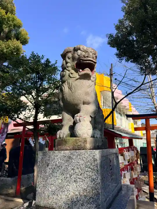 五方山熊野神社の{uncategorized: "未分類", other: "その他", undefined: "問題あり", building: "その他建物", grave: "お墓", sacred_gate: "鳥居", guardian: "狛犬", statue: "像", buddha: "仏像", history: "歴史", nature: "自然", garden: "庭園", animal: "動物", pagoda: "塔", temizu: "手水舎", mountain_gate: "山門・神門", sanctuary: "本殿・本堂", subordinate: "末社・摂社", art: "芸術", scenery: "景色", jizo: "地蔵", ema: "絵馬", goshuin: "御朱印", omikuji: "おみくじ", items: "授与品その他", amulet: "お守り", goshuincho: "御朱印帳", eats: "食事", festival: "お祭り", votive_dance: "神楽", shichigosan: "七五三参", wedding: "結婚式", experience: "体験その他", initially: "初詣", around: "周辺", anti_infection: "感染症対策"}