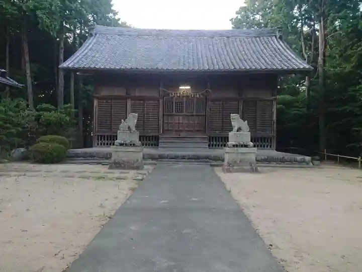 日吉神社の本殿・本堂