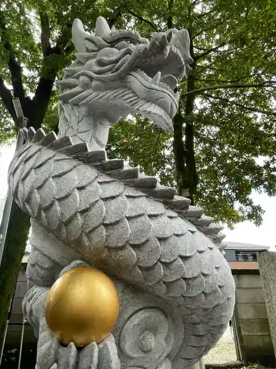 白金龍王社の{uncategorized: "未分類", other: "その他", undefined: "問題あり", building: "その他建物", grave: "お墓", sacred_gate: "鳥居", guardian: "狛犬", statue: "像", buddha: "仏像", history: "歴史", nature: "自然", garden: "庭園", animal: "動物", pagoda: "塔", temizu: "手水舎", mountain_gate: "山門・神門", sanctuary: "本殿・本堂", subordinate: "末社・摂社", art: "芸術", scenery: "景色", jizo: "地蔵", ema: "絵馬", goshuin: "御朱印", omikuji: "おみくじ", items: "授与品その他", amulet: "お守り", goshuincho: "御朱印帳", eats: "食事", festival: "お祭り", votive_dance: "神楽", shichigosan: "七五三参", wedding: "結婚式", experience: "体験その他", initially: "初詣", around: "周辺", anti_infection: "感染症対策"}