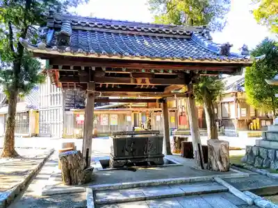 豊川進雄神社の手水舎