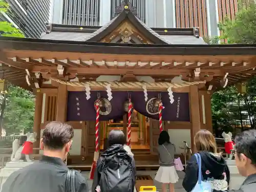 福徳神社（芽吹稲荷）の{uncategorized: "未分類", other: "その他", undefined: "問題あり", building: "その他建物", grave: "お墓", sacred_gate: "鳥居", guardian: "狛犬", statue: "像", buddha: "仏像", history: "歴史", nature: "自然", garden: "庭園", animal: "動物", pagoda: "塔", temizu: "手水舎", mountain_gate: "山門・神門", sanctuary: "本殿・本堂", subordinate: "末社・摂社", art: "芸術", scenery: "景色", jizo: "地蔵", ema: "絵馬", goshuin: "御朱印", omikuji: "おみくじ", items: "授与品その他", amulet: "お守り", goshuincho: "御朱印帳", eats: "食事", festival: "お祭り", votive_dance: "神楽", shichigosan: "七五三参", wedding: "結婚式", experience: "体験その他", initially: "初詣", around: "周辺", anti_infection: "感染症対策"}
