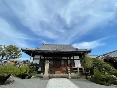 龍原寺の本殿