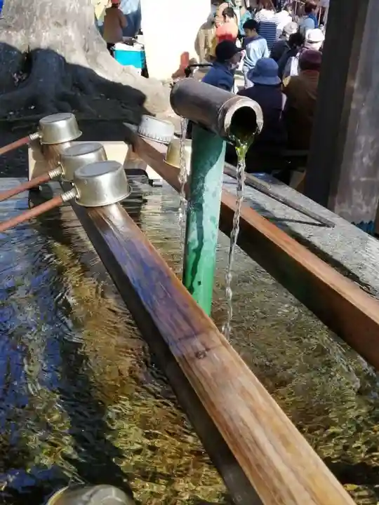 一言主神社の手水舎