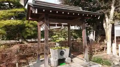 人丸神社(小中町)の手水舎