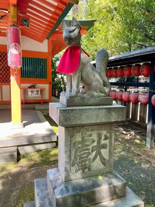 豊栄稲荷神社の{uncategorized: "未分類", other: "その他", undefined: "問題あり", building: "その他建物", grave: "お墓", sacred_gate: "鳥居", guardian: "狛犬", statue: "像", buddha: "仏像", history: "歴史", nature: "自然", garden: "庭園", animal: "動物", pagoda: "塔", temizu: "手水舎", mountain_gate: "山門・神門", sanctuary: "本殿・本堂", subordinate: "末社・摂社", art: "芸術", scenery: "景色", jizo: "地蔵", ema: "絵馬", goshuin: "御朱印", omikuji: "おみくじ", items: "授与品その他", amulet: "お守り", goshuincho: "御朱印帳", eats: "食事", festival: "お祭り", votive_dance: "神楽", shichigosan: "七五三参", wedding: "結婚式", experience: "体験その他", initially: "初詣", around: "周辺", anti_infection: "感染症対策"}