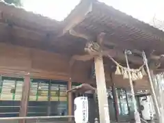 高根神社の本殿